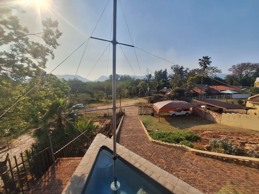 To Let 2 Bedroom Property for Rent in Meerhof North West